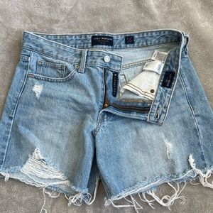 Lucky Boyfriend Short
